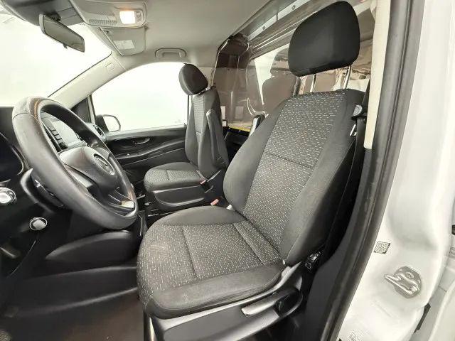 2022 Mercedes-Benz Metris Base