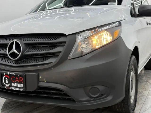 2022 Mercedes-Benz Metris Base