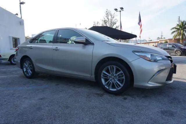 2015 Toyota Camry SE