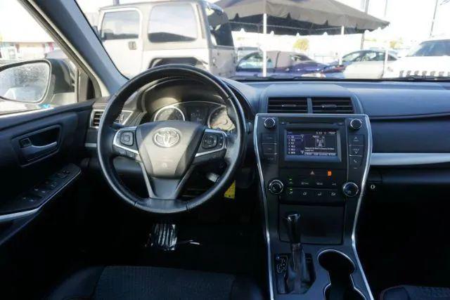 2015 Toyota Camry SE