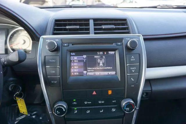 2015 Toyota Camry SE