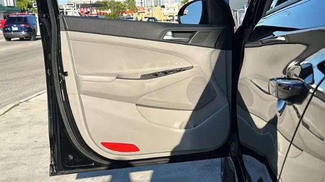 2021 Hyundai Tucson SE