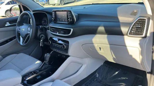 2021 Hyundai Tucson SE