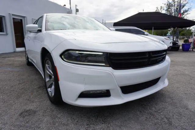 2016 Dodge Charger SXT