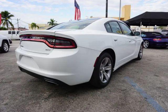 2016 Dodge Charger SXT