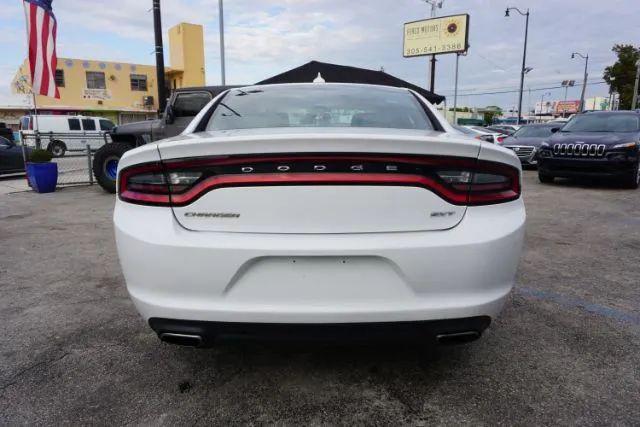 2016 Dodge Charger SXT