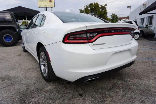 2016 Dodge Charger SXT