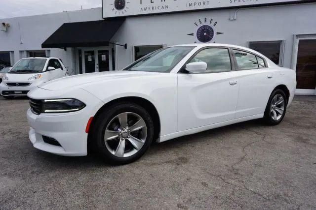 2016 Dodge Charger SXT
