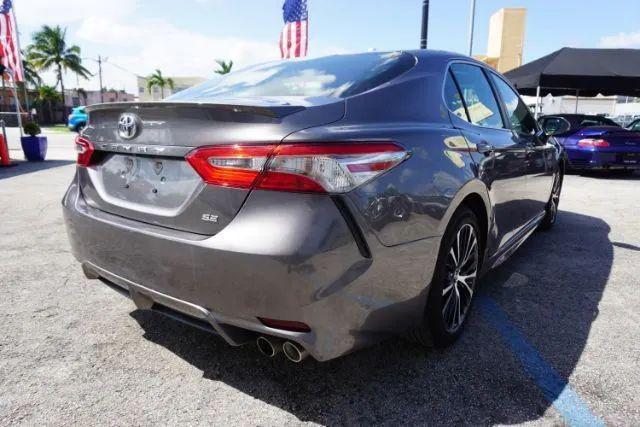 2018 Toyota Camry SE