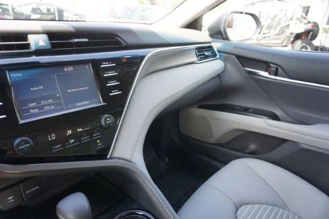 2018 Toyota Camry SE