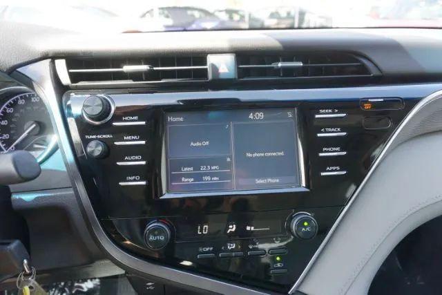 2018 Toyota Camry SE