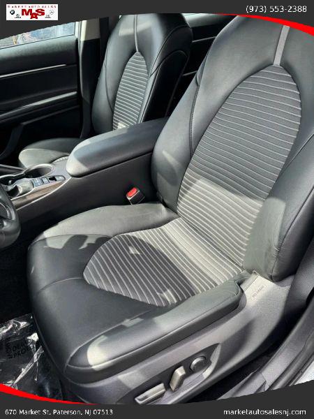 2023 Toyota Camry SE AWD