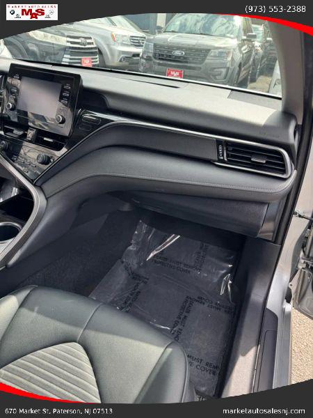 2023 Toyota Camry SE AWD