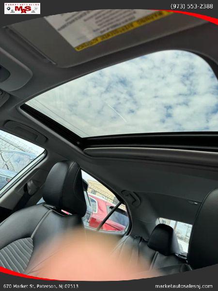 2023 Toyota Camry SE AWD