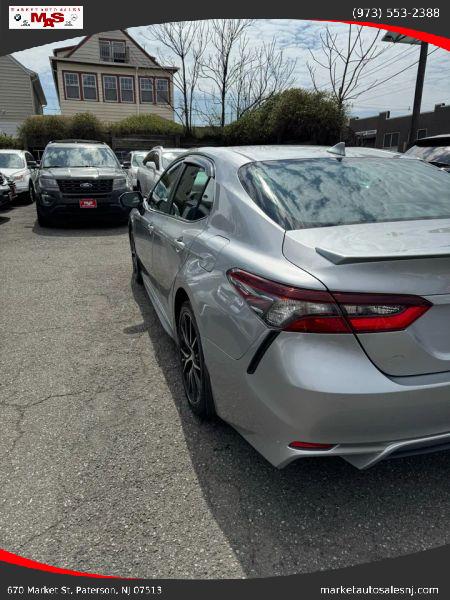 2023 Toyota Camry SE AWD
