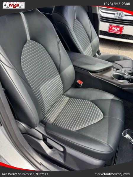 2023 Toyota Camry SE AWD