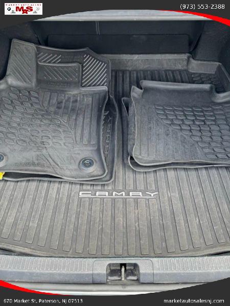 2023 Toyota Camry SE AWD
