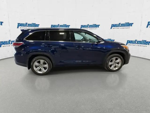 2016 Toyota Highlander Limited V6