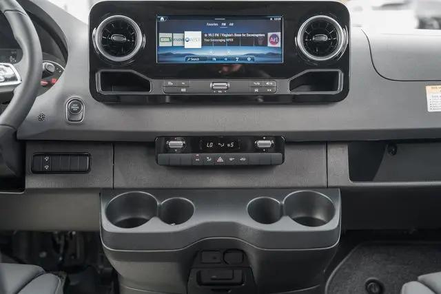 2026 Mercedes-Benz Sprinter 2500 Standard Roof 4-Cyl Diesel HO