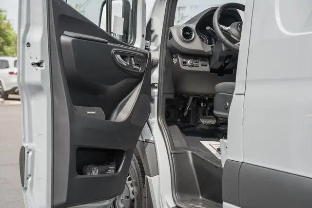 2026 Mercedes-Benz Sprinter 2500 Standard Roof 4-Cyl Diesel HO