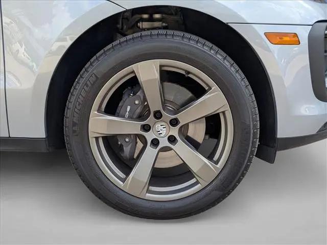2026 Porsche Macan T