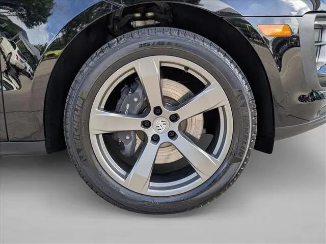 2026 Porsche Macan T