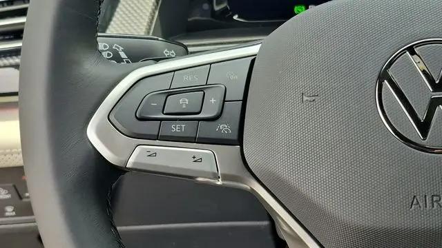 2026 Volkswagen Atlas Cross Sport SEL Premium R-Line