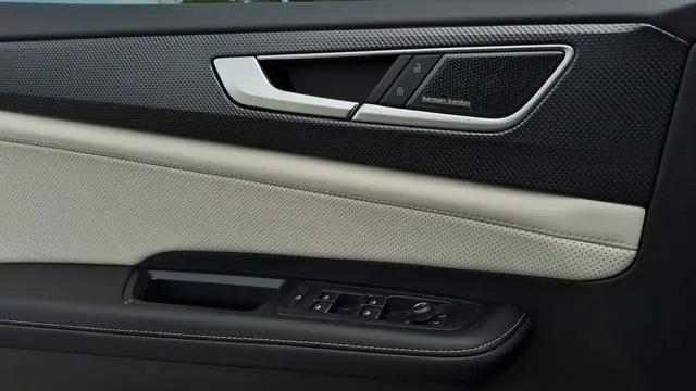 2026 Volkswagen Atlas Cross Sport SEL Premium R-Line
