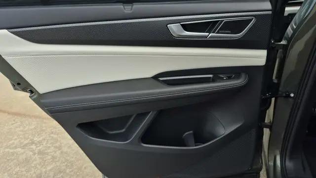 2026 Volkswagen Atlas Cross Sport SEL Premium R-Line