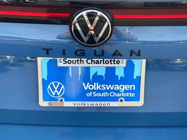 2026 Volkswagen Tiguan SE R-Line Black