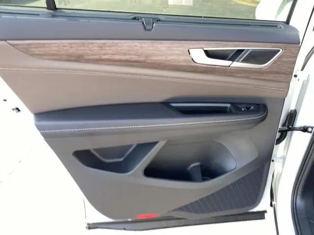 2026 Volkswagen Atlas SEL