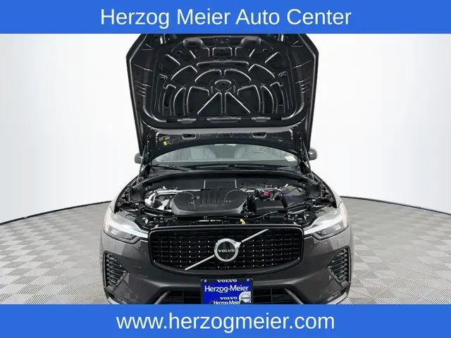 2025 Volvo XC60 B5 Plus