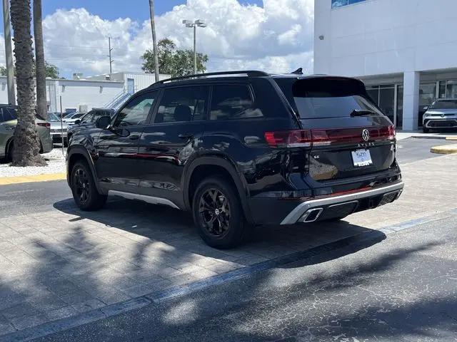 2026 Volkswagen Atlas Peak Edition