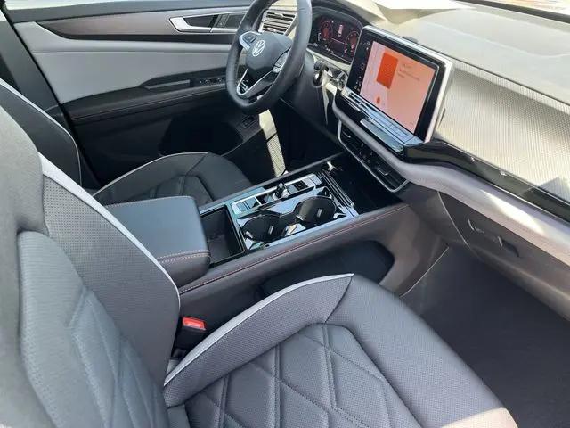 2026 Volkswagen Atlas Peak Edition