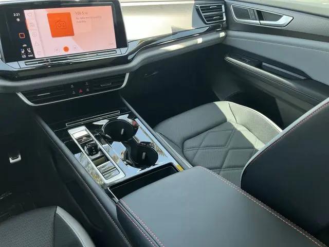 2026 Volkswagen Atlas Peak Edition