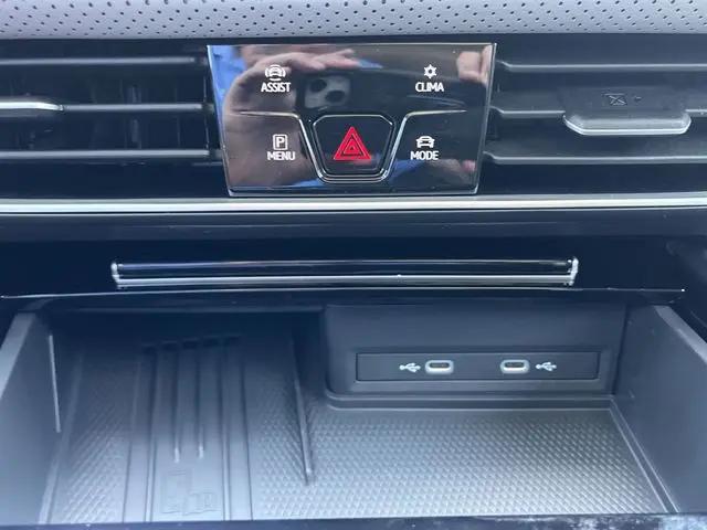 2026 Volkswagen Atlas Peak Edition