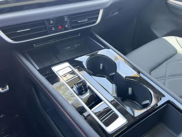 2026 Volkswagen Atlas Peak Edition