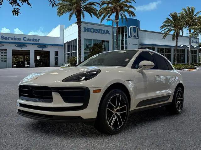 2023 Porsche Macan Macan