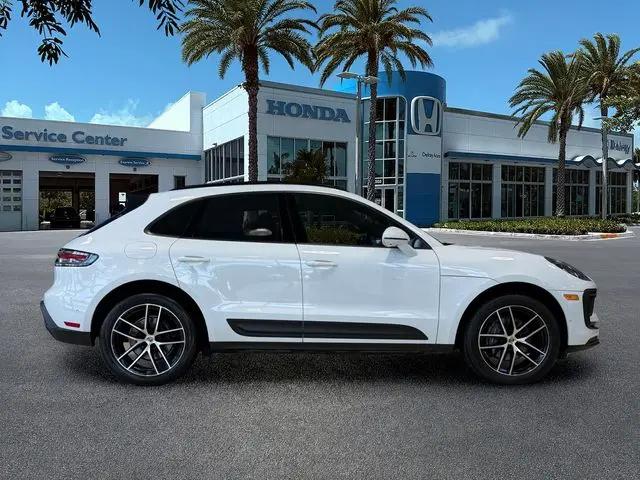 2023 Porsche Macan Macan