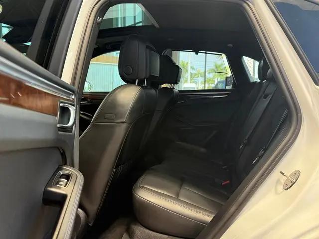 2023 Porsche Macan Macan