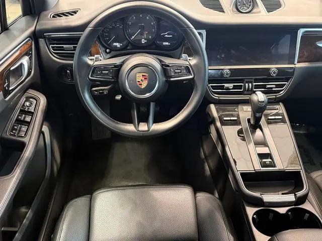 2023 Porsche Macan Macan