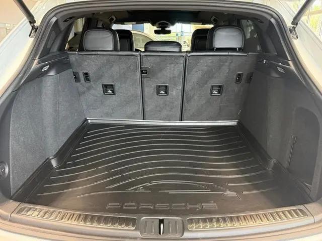 2023 Porsche Macan Macan
