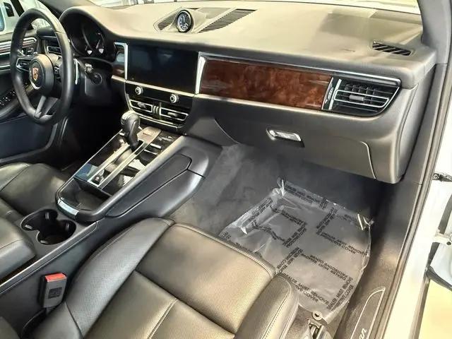 2023 Porsche Macan Macan