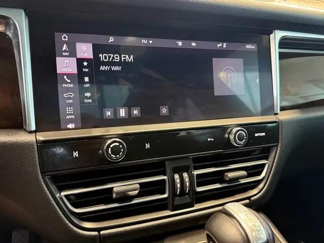 2023 Porsche Macan Macan
