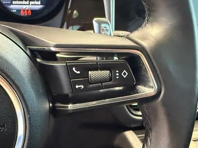 2023 Porsche Macan Macan