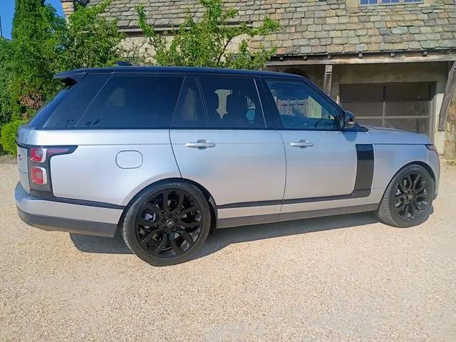 2020 Land Rover Range Rover P525 HSE