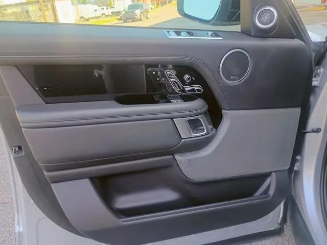 2020 Land Rover Range Rover P525 HSE