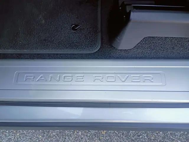 2020 Land Rover Range Rover P525 HSE
