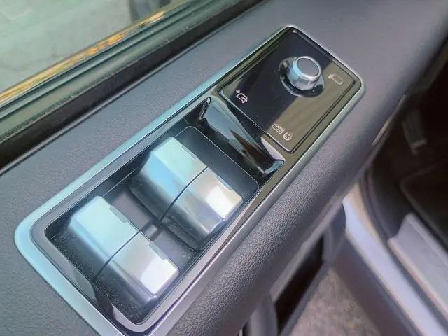 2020 Land Rover Range Rover P525 HSE