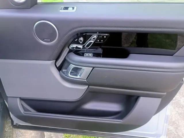 2020 Land Rover Range Rover P525 HSE